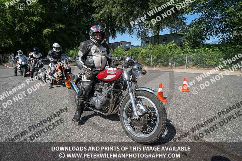 cadwell park;cadwell park photographs;cadwell trackday photographs;enduro digital images;event digital images;eventdigitalimages;peter wileman photography;racing digital images;trackday digital images;trackday photos
